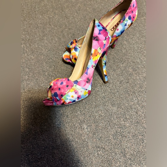 BONGO Vibrant Floral Retro Fabric Bow Peep Toe Slip On Stilettos Women's 7.5 - Picture 5 of 12